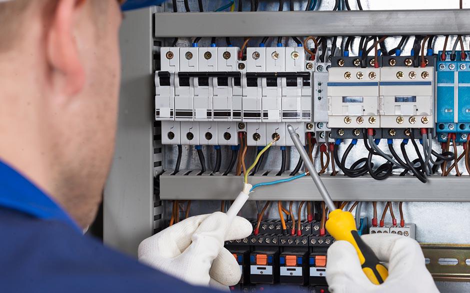 recherche travail électricien bâtiment Saint-Arnoult-en-Yvelines